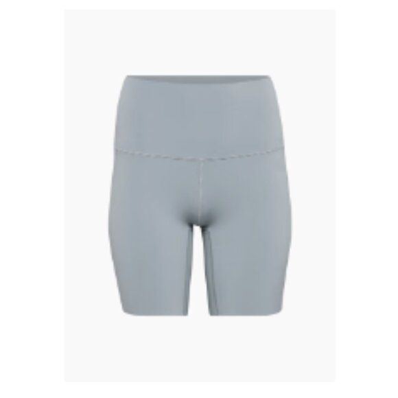 Aritzia TnaSLEEK™ Cheeky Hi-Rise 7" Short Size S  Moon Dust Grey Excellent Cond. - Picture 3 of 6